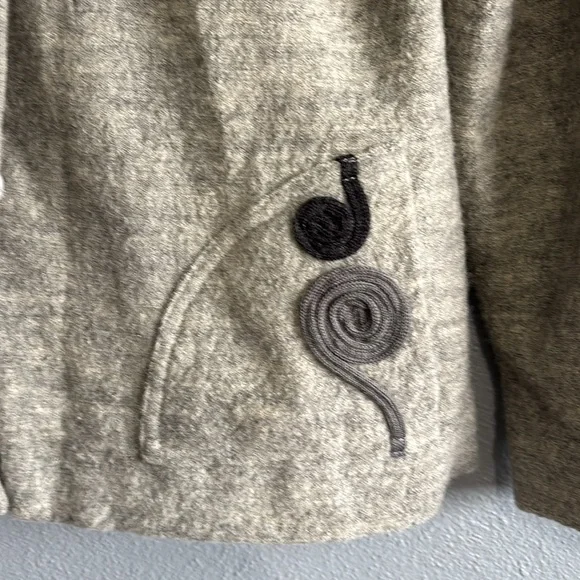 Carson - Picture 3 of 7